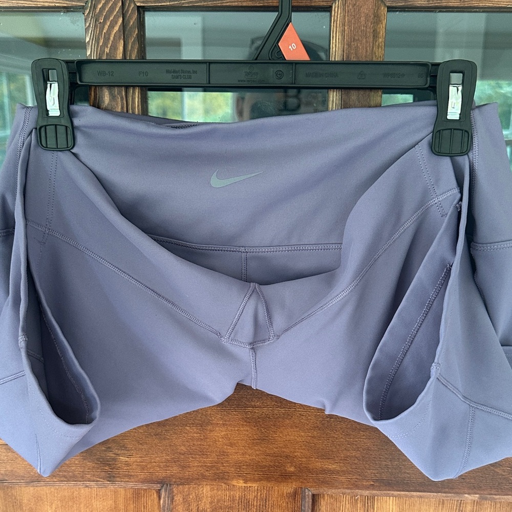 Nike Women's Purple Bike Shorts - Picture 4 of 13